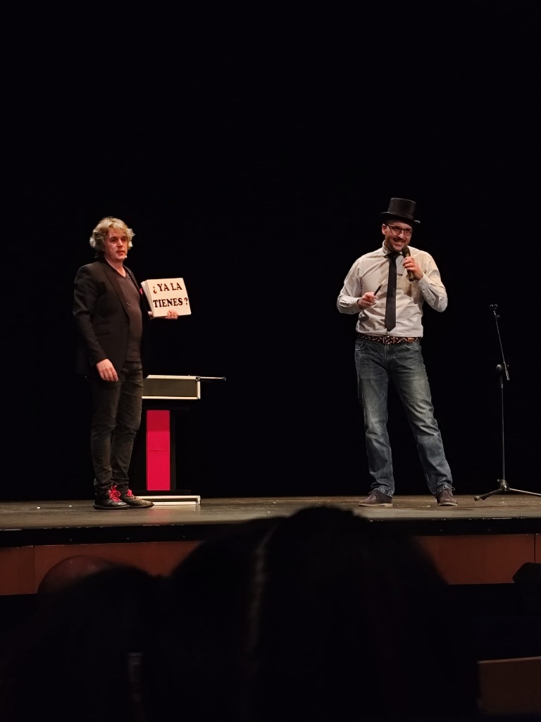 Jesús Magato sobre el escenario